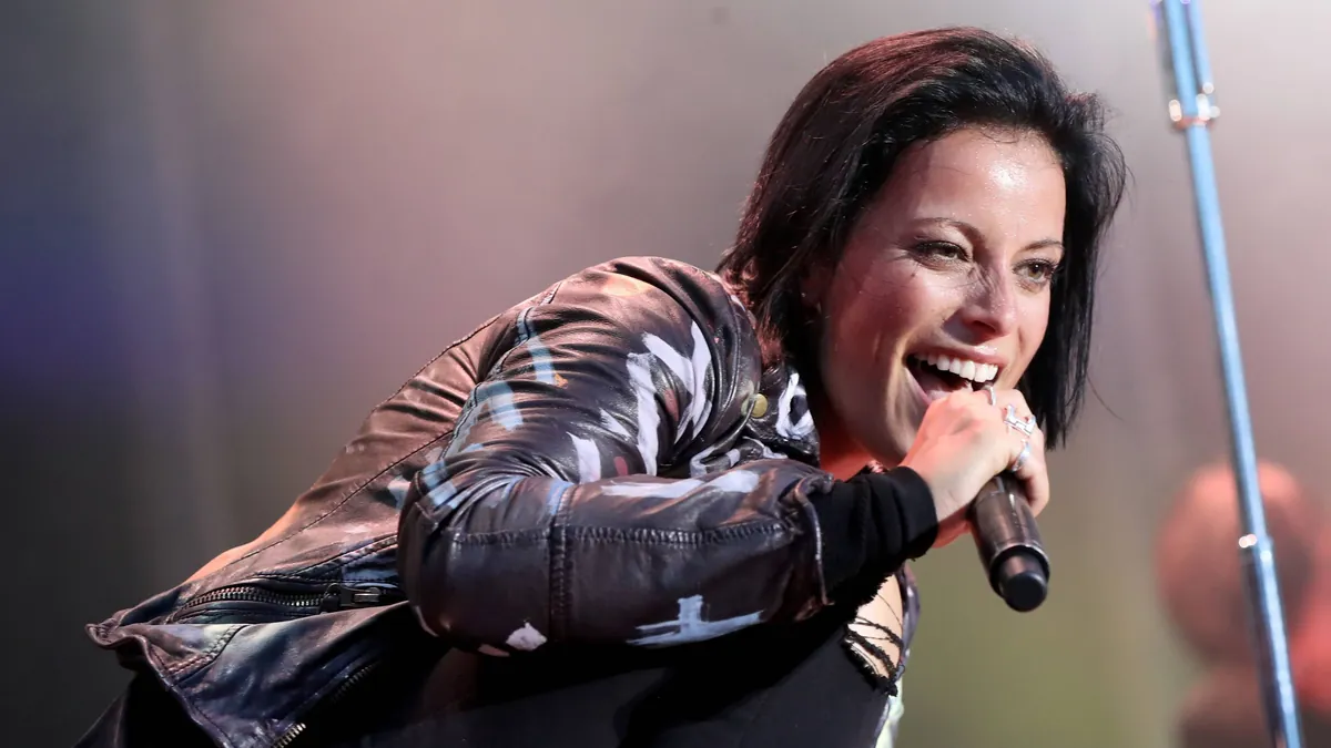 silbermond-sängerin schlaganfall