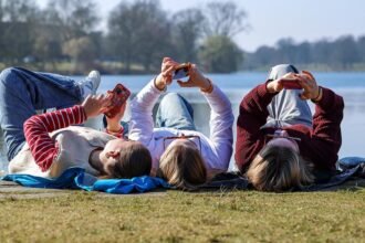 Einfluss der Online Welt auf unser Leben